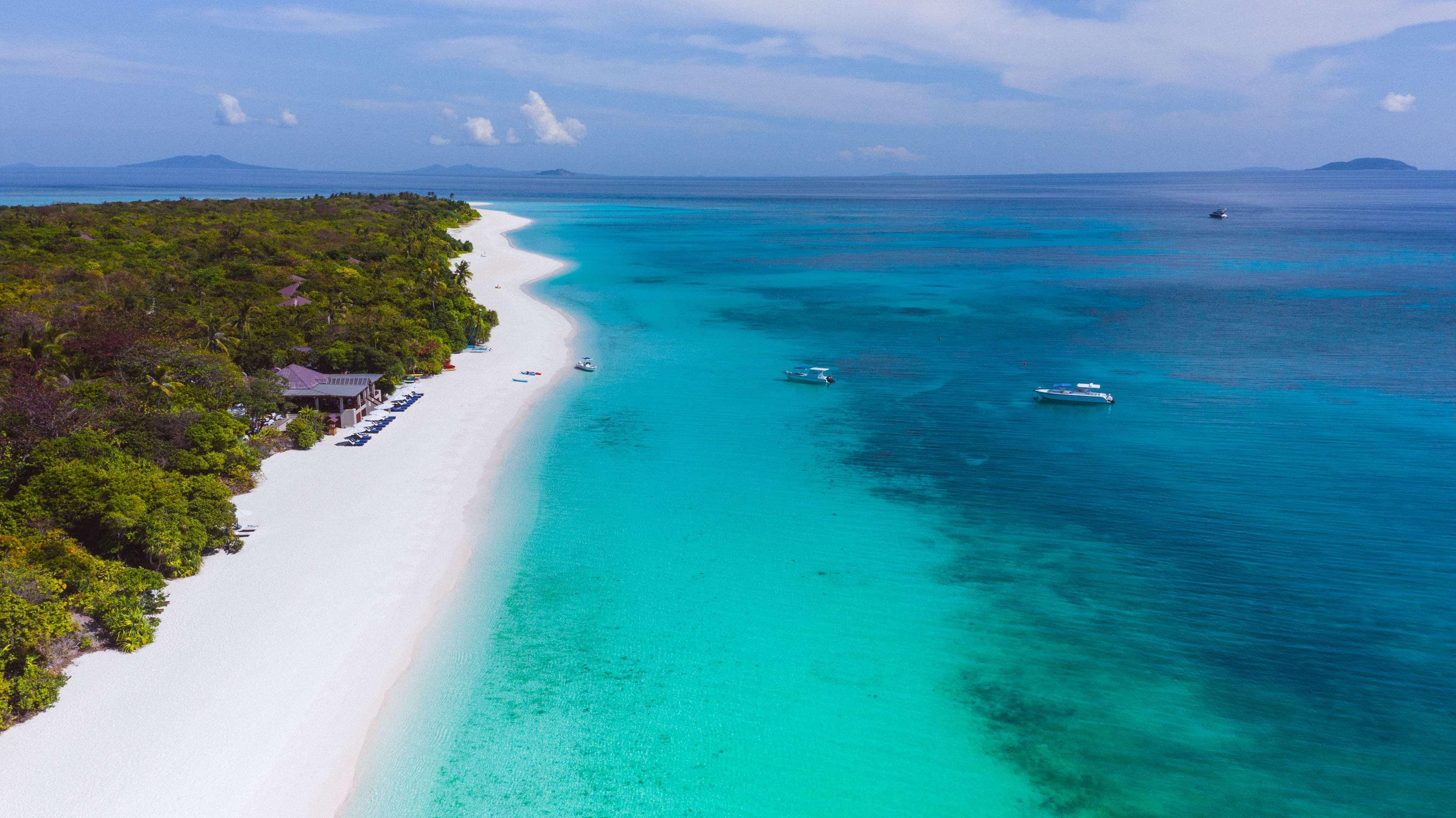 Amanpulo Hotel Pamalican Island Exterior photo